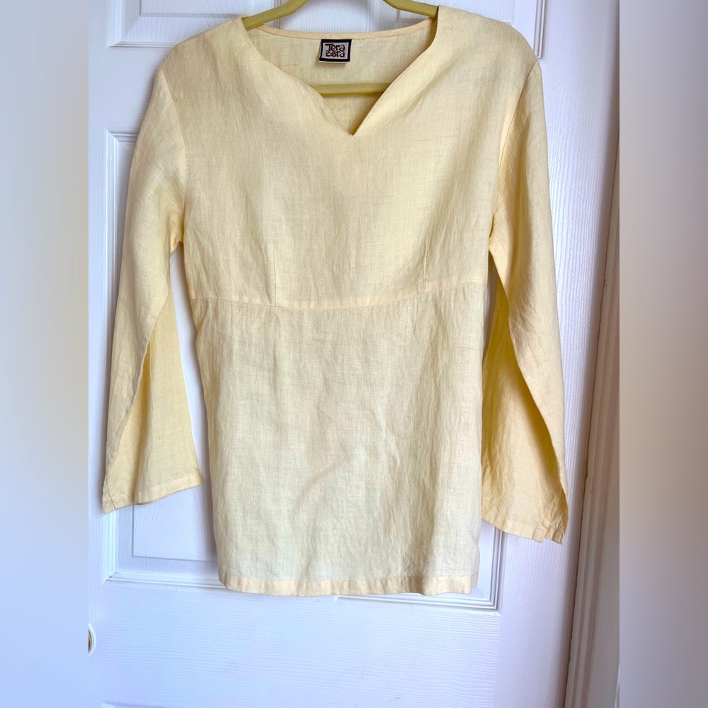Tera Bora designer linen top. Butter stick yellow. Open lower back. Size S.